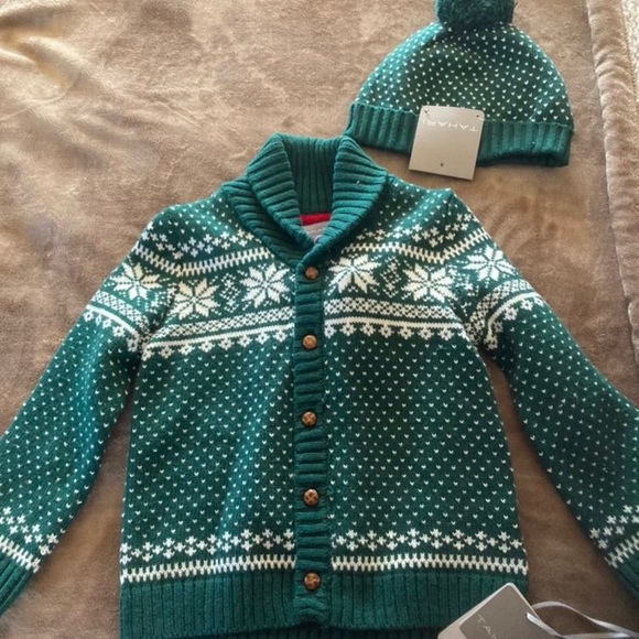 Tahari Other - Tahari boy/girl sweater/hat set